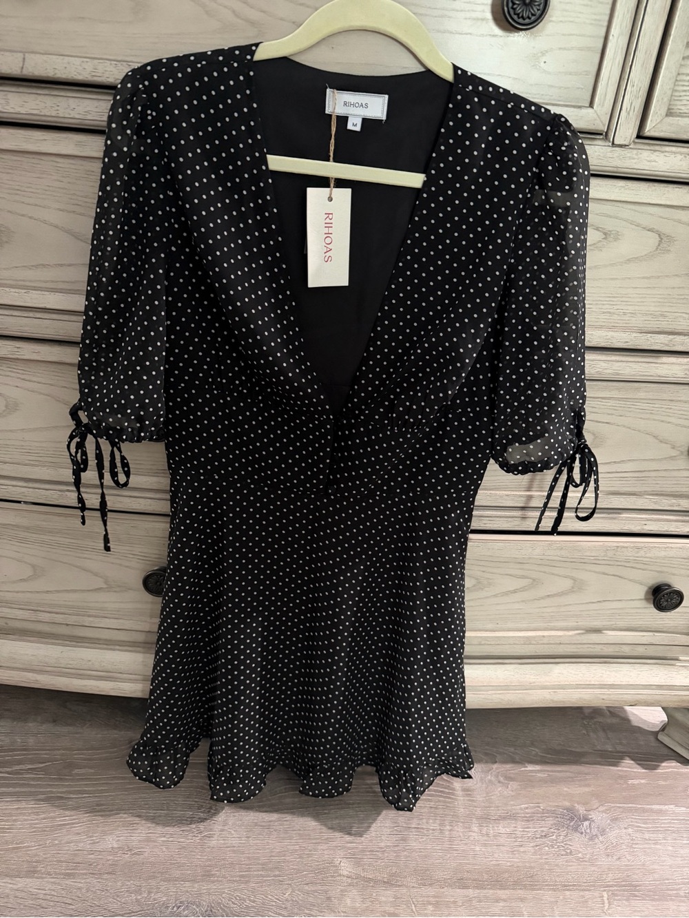 RIHOAS Black Polka Dot V-Neck Mini Dress